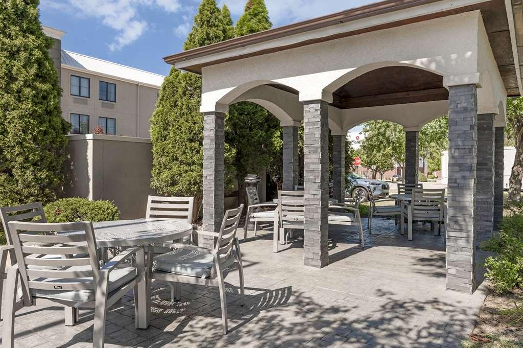 Best Western Plus Lafayette Hotel University Area Facilități foto